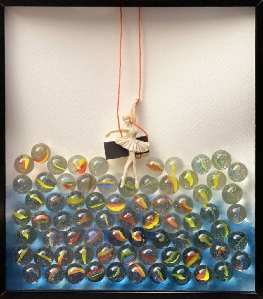 Mixed Media / Size: 20*23